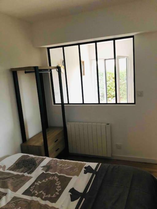 Maisonnette Avec Terrasse Argences Exterior foto